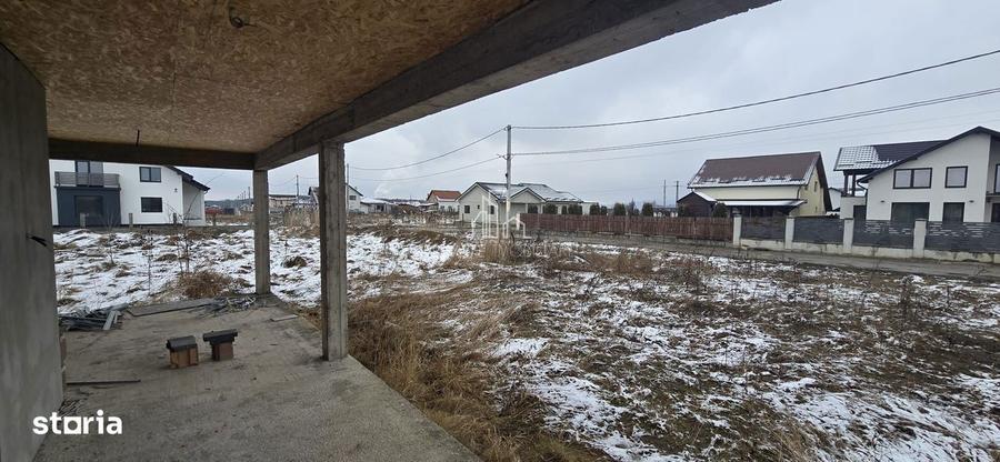 Casa 283 Mp/ Teren 835 Mp, Nou Construita, Solovastru, Zona Reghin - 8