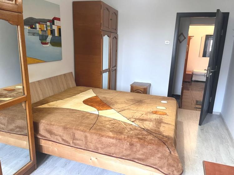 Apartament spatios 2 camere, centru, priveliste superba - zona Universitate - 19