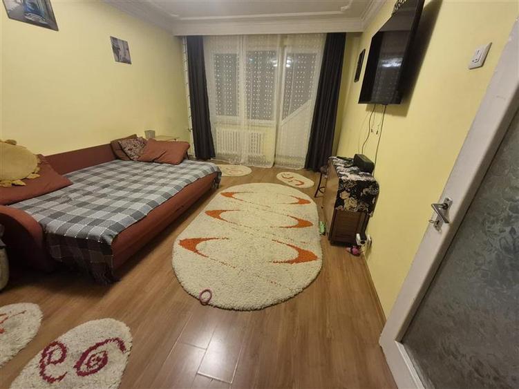 Apartament 2 camere decomnadat de vanzare zona Alexandru cel Bun- Iasi - 1