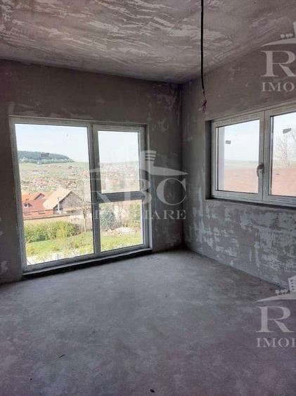 Case noi cu teren in Chinteni - 11