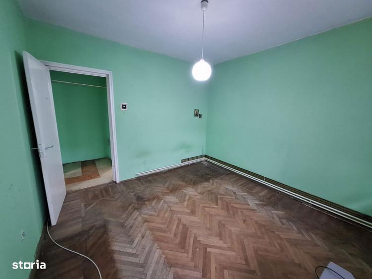 Apartament cu balcon si gradina, centrul Bacaului - 2