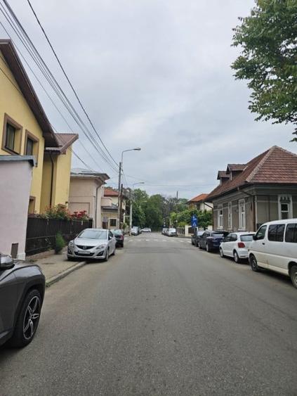 VILĂ DE VANZARE - ZONA EROII REVOLUȚIEI / PARCUL CAROL - 14