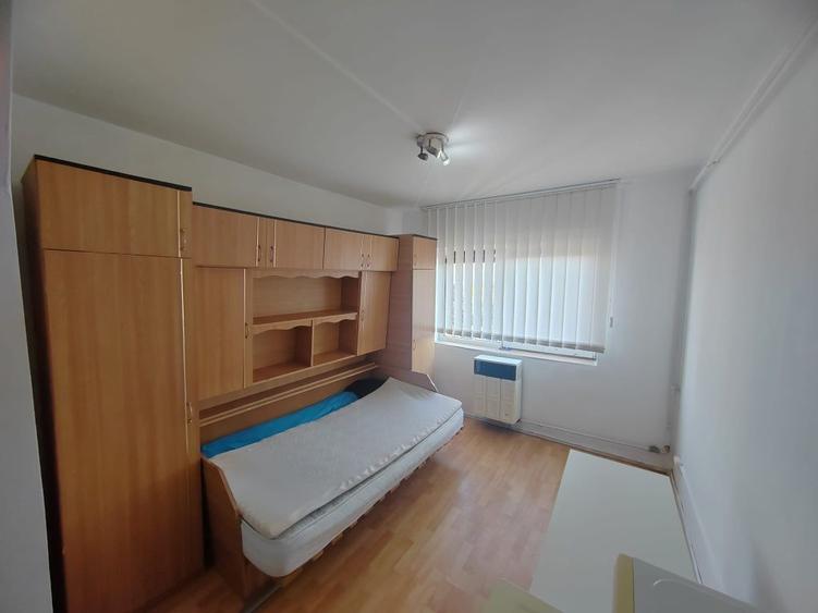 Vand garsoniera situata in Micro 17 Mobilat, utilat. Ideala pentru investitie. - 1