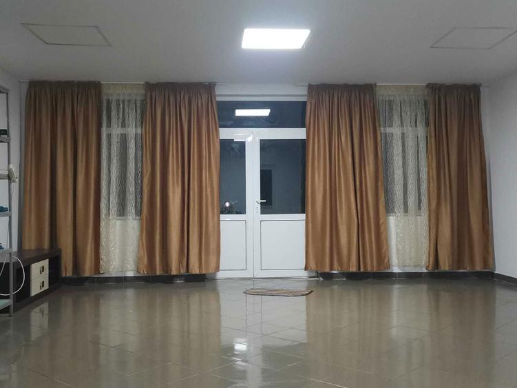 Casa/Spatiu de inchiriat - 3