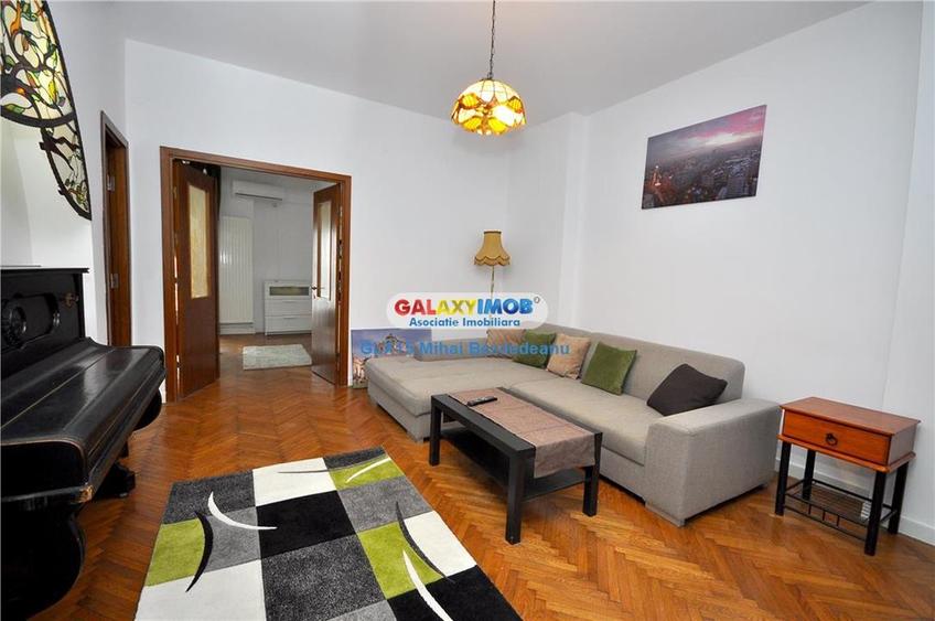Inchiriere apartament 3 camere de LUX in zona Universitate - 1