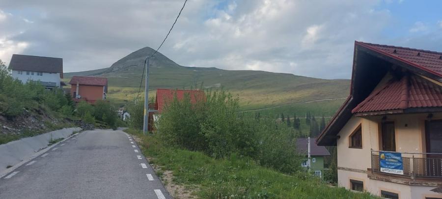 Pensiune de vanzare in statiunea Ranca, jud. Gorj - 7