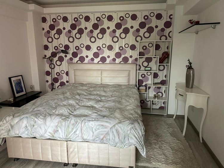 Dristor, garsoniera, 3 minute metrou, bloc mixt, moderna - 1