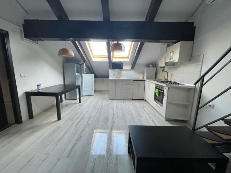Apartament cu 2 camere semidecomandat în Între Lacuri