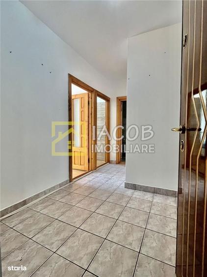 Apartament cu 3 camere de inchiriat, Comanesti, jud. Bacau - 8