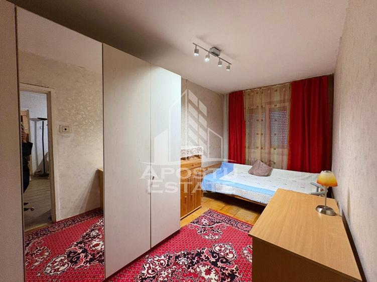Apartament cu 3 camere semidecomandat, mobilat în Șagului