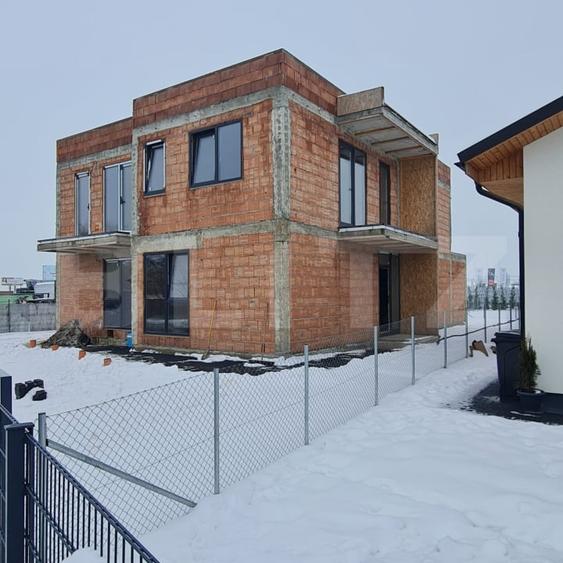 Oportunitate! Duplex 129 mp, teren 240 mp,  la 10km de Cluj - 9