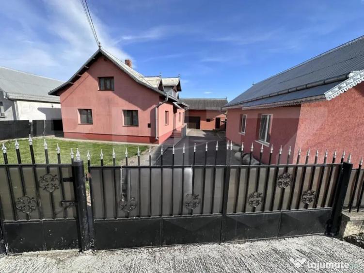 Casa 5 camere, 21 ari teren, zona Darmanesti - 1