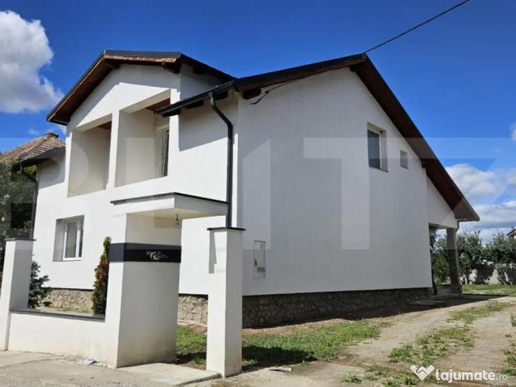 Casa semifinisata de vanzare 200mp, Teren 1000 mp, Decebal - 2