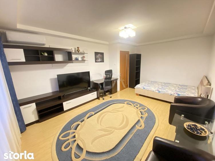 Garsoniera-Decomandata- Trafic Greu - 6