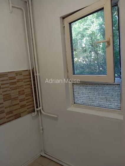 Vând apartament 2 camere Calea Sagului Vând apartament 2 camere Calea Sagului