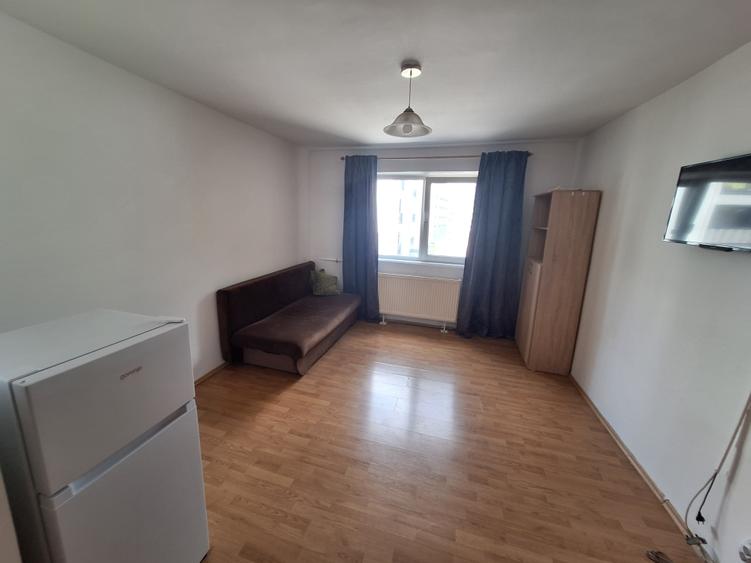 200 euro!!! Garsoniera Et 2 Zona Aradului-OMV - 1