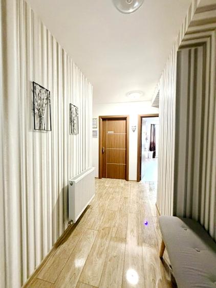 Apartament cu 3 camere în Tractorul
