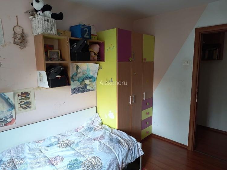 Titan metrou zona parc