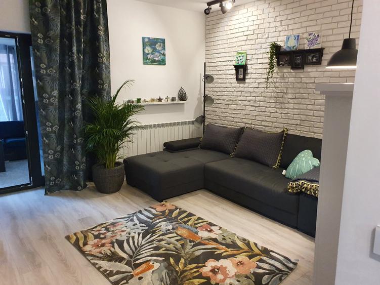 Vila cocheta Tunari zona noua, P+1+M - 2