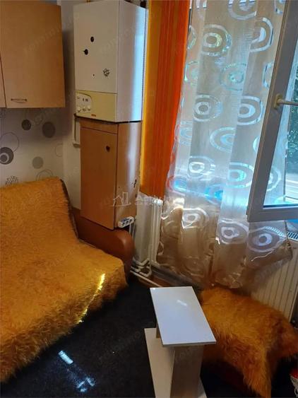 Camera- de inchiriat - Tractorul - 3