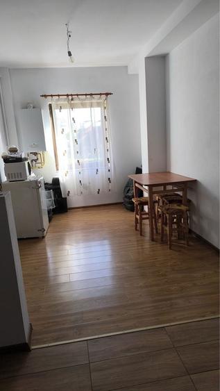 Vand garsoniera Str Calea Cisnadiei la colt cu Str Rahova - 4
