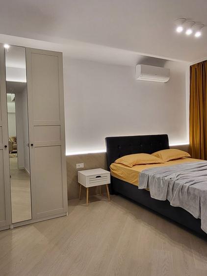 3 camere Cortina North PROPRIETAR - 1