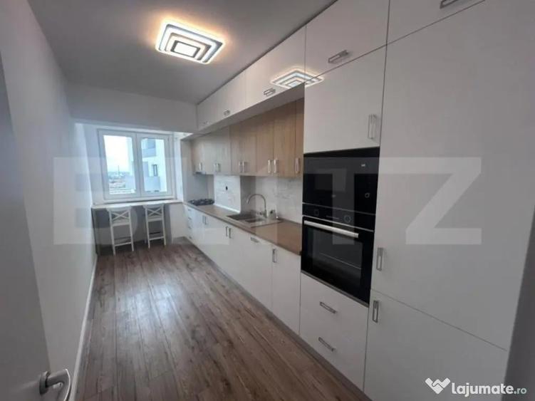 Apartament cu 3 camere, zona Happy Residence CB - 1