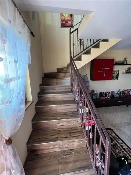 Casa P+1 de vanzare in Vanatori ! - 8