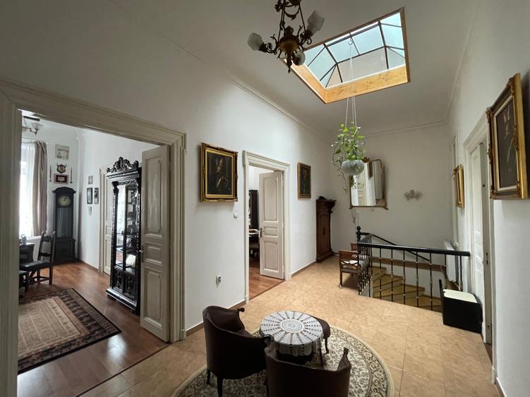 Apartament spectaculos de 4 camere într-o vilă cu farmec istoric, Victoriei - 10