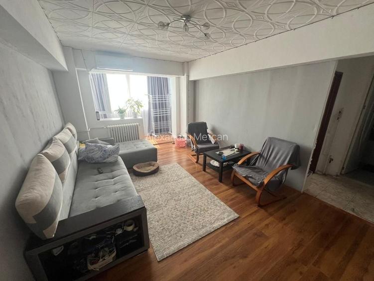 Apartament 3 camere Auchan Vitan an 1985