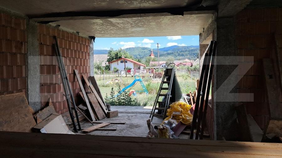 Casa ideal locuit 4 camere teren mare , zona excelenta Cristian - 2