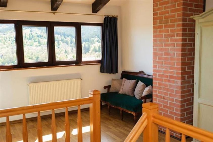 Pensiune:3 km de Castelul Bran, 2.900mp teren, aviz ISU, predare la cheie - 19