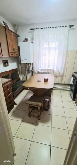 George Enescu-zona Unversitatii- 3 camere etaj 1, mobilat si utilat - 8