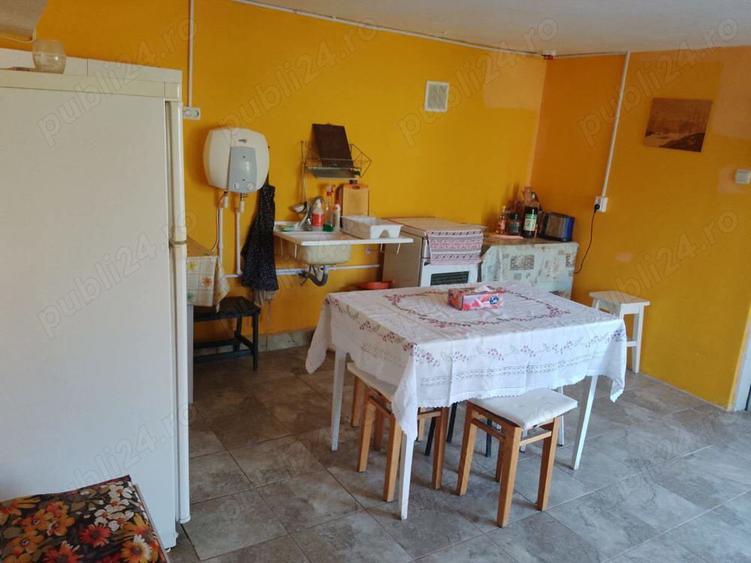 Casa in Breaza, zona semicentrala, zona de deal, teren 538 mp, deschidere 15 ml, constructie 1978 - 5