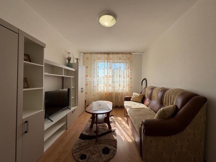 Astra, zona str. Liviu Cornel Babes, de inchiriat apartament cu 3 camere Astra, zona str. Liviu Cornel Babes, de inchiriat apartament cu 3 camere