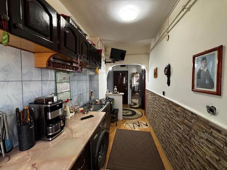 Apartament 2 camere Cartier Ostroveni zona Piata - 11