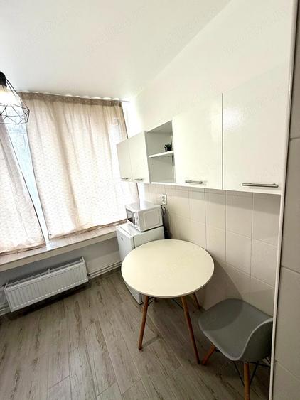 Proprietar inchiriez garsoniera 28mp in Astra - 5