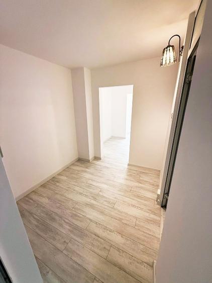 Apartament 3 camere Decomandat - Nicolina - prima statie dupa Podul Ros - proasp - 9