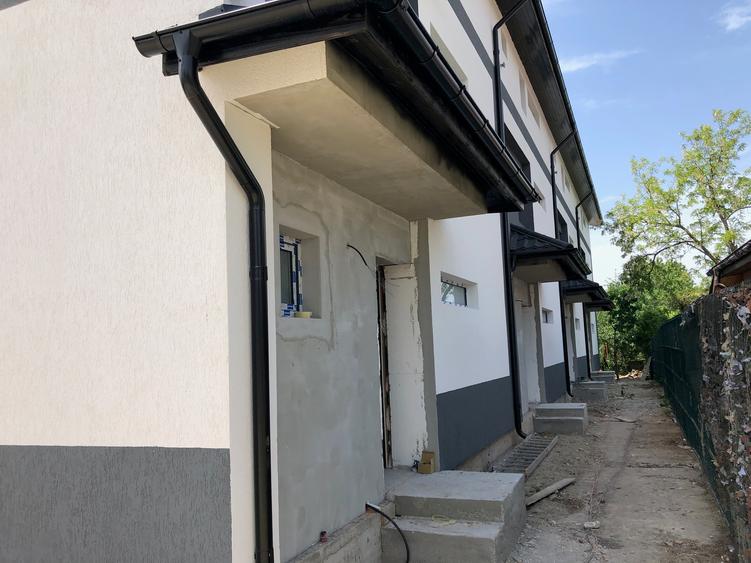 Proiect nou pozitie foarte buna. P+1+M. 5 cam - 20