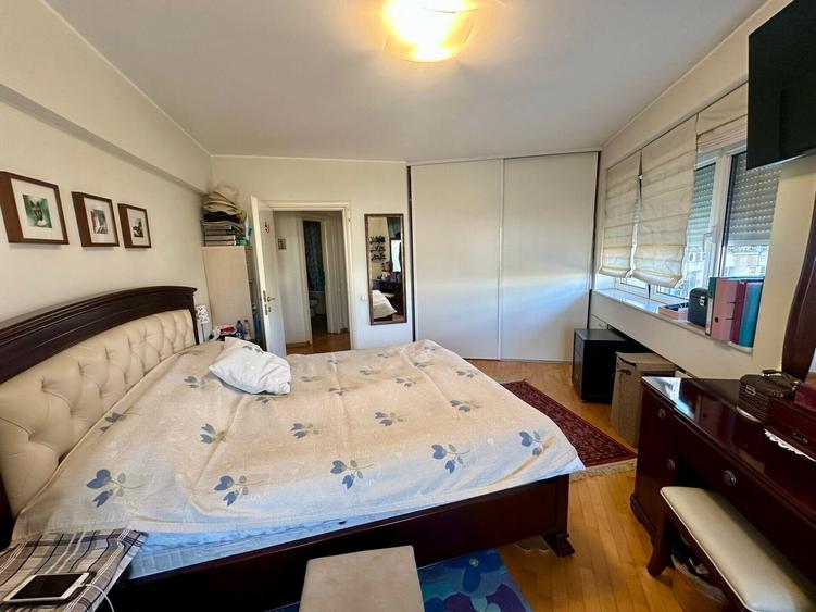 UNIRII - FANTANI 5 camere decomandat etaj 5 panorama deosebita - 8