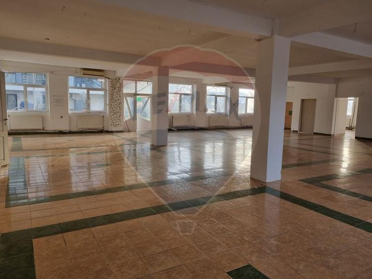 Spatiu comercial de inchiriat Iris - 1