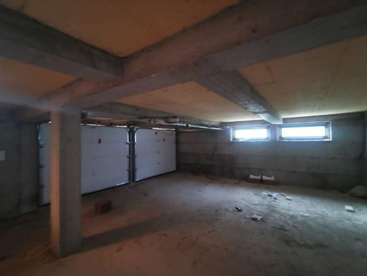 Casă disponibilă de vânzare tip duplex  - 9