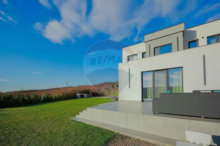 Casa moderna in stil mediteranean, cu terase si vedere la lac - Paleu - 5