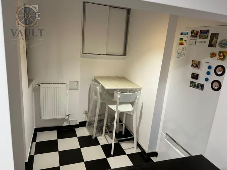 APARTAMENT 4 CAMERE -128 MP, BOXE  13 MP SI MANSARDA 9 MP -CALEA VICTORIEI - 3