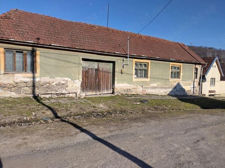 Casa Moniom cu teren foarte mare - 2