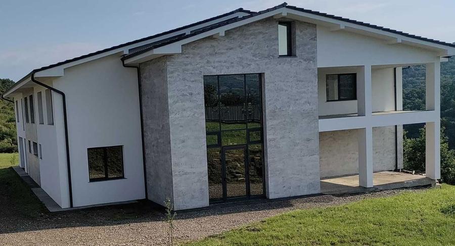 Vand/schimb imobil 1270 mp SC, teren 1945 sau 12600 mp, utilitati,CF - 8