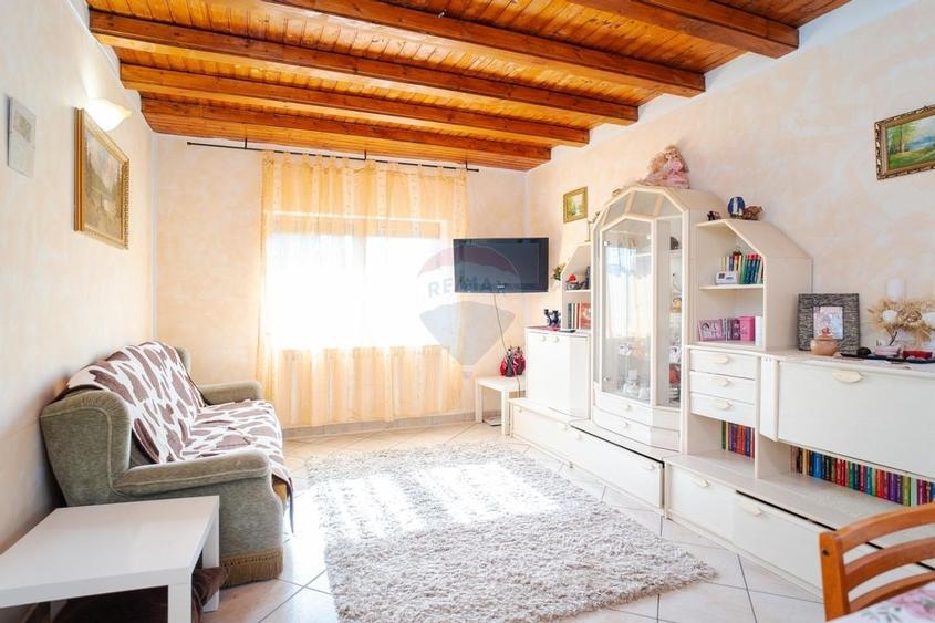 Casă cu 4 camere de vânzare - Chiperești, Iași - 11