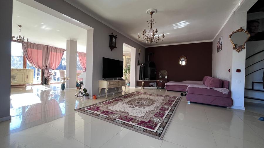 Casa deosebita P+M - zona Sanpetru - Comision 0% - 1