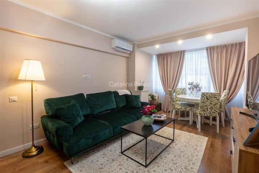 Apartament cu 2 camere semidecomandat, mobilat în P-ța Muncii Apartament cu 2 camere semidecomandat, mobilat în P-ța Muncii