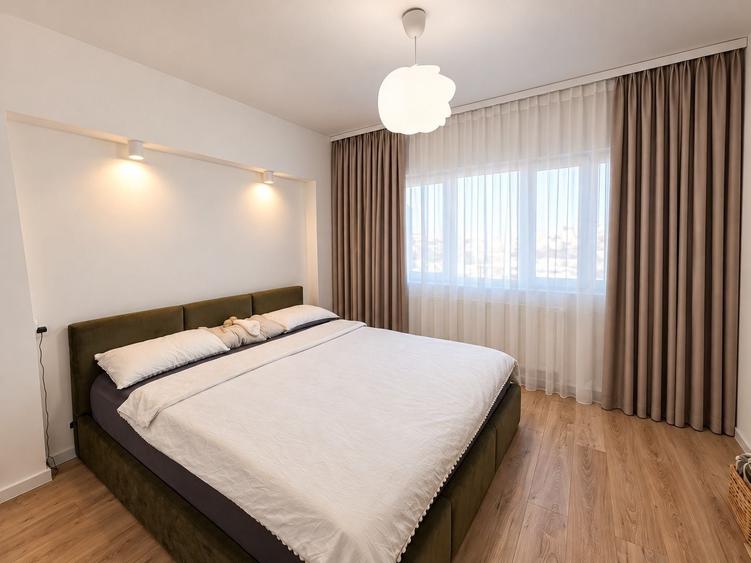 Apartament cu 4 camere decomandat în Alexandru cel Bun